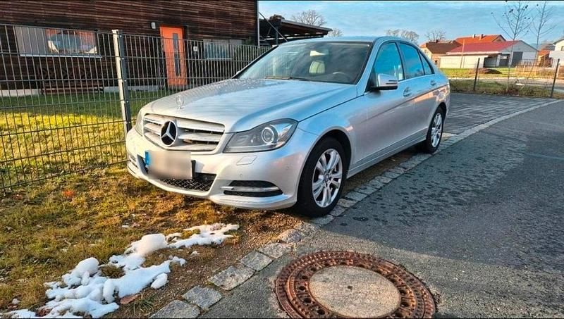 Gebraucht Mercedes C220 170 PS (125 kW) 2012 Silber Limousine