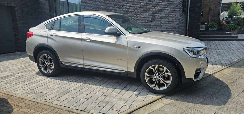 Mineralsilber Gebraucht 2016 BMW X4 M Sport SUV | 16.990 € (Superpreis) - Bild 1/4