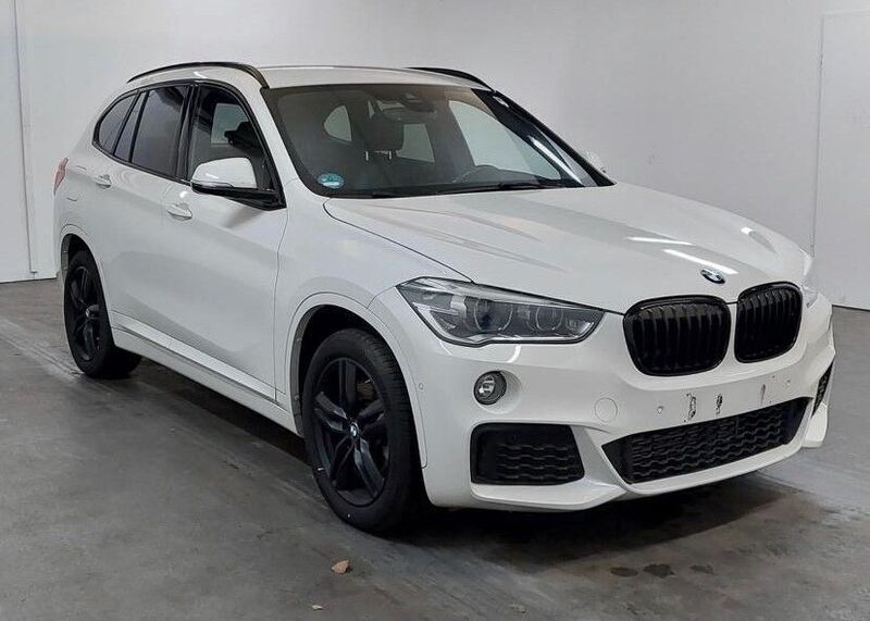 Weiß Gebraucht 2018 BMW X1 M Sport SUV | 22.880 € (Guter Preis) - Bild 1/4