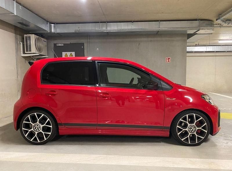 Rot Gebraucht 2021 VW up! GTI Kleinwagen | 15.500 € (Fairer Preis) - Bild 1/4