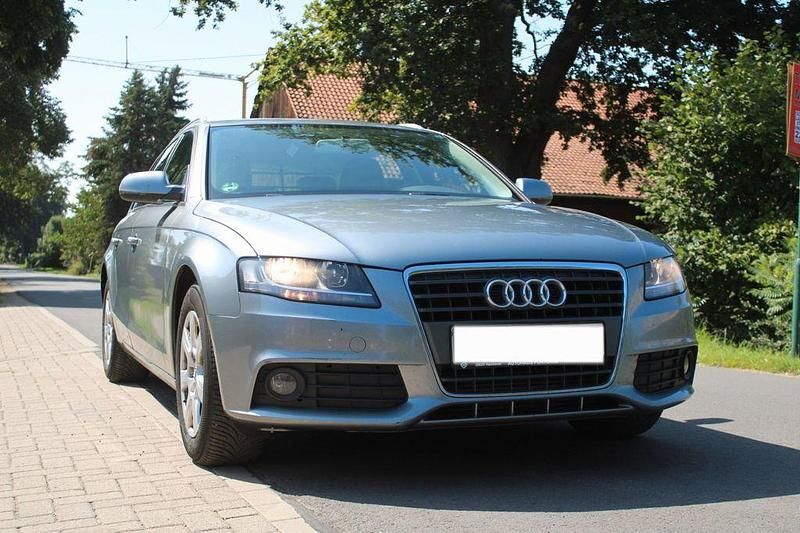 Gebraucht Audi A4 Ambiente 120 PS (88 kW) 2009 Grau Kombi
