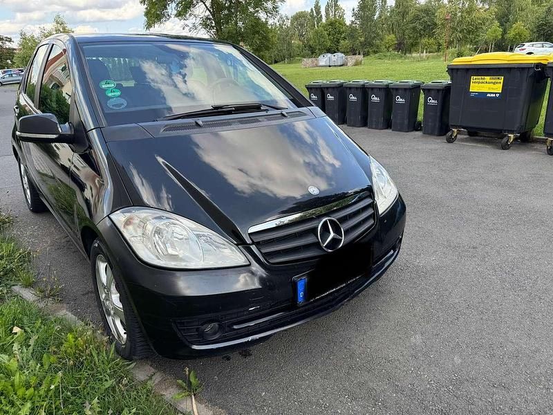Gebraucht Mercedes A160 82 PS (60 kW) 2010 Schwarz Kleinwagen