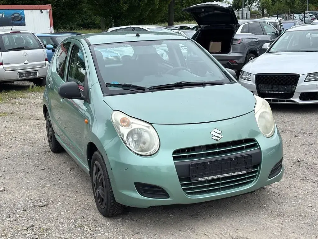 Gebraucht Suzuki Alto 68 PS (50 kW) 2011 Grün Kleinwagen