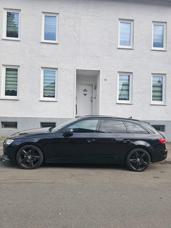 Schwarz Gebraucht 2016 Audi A4 Performance Kombi | 8.995 € - Bild 1/4
