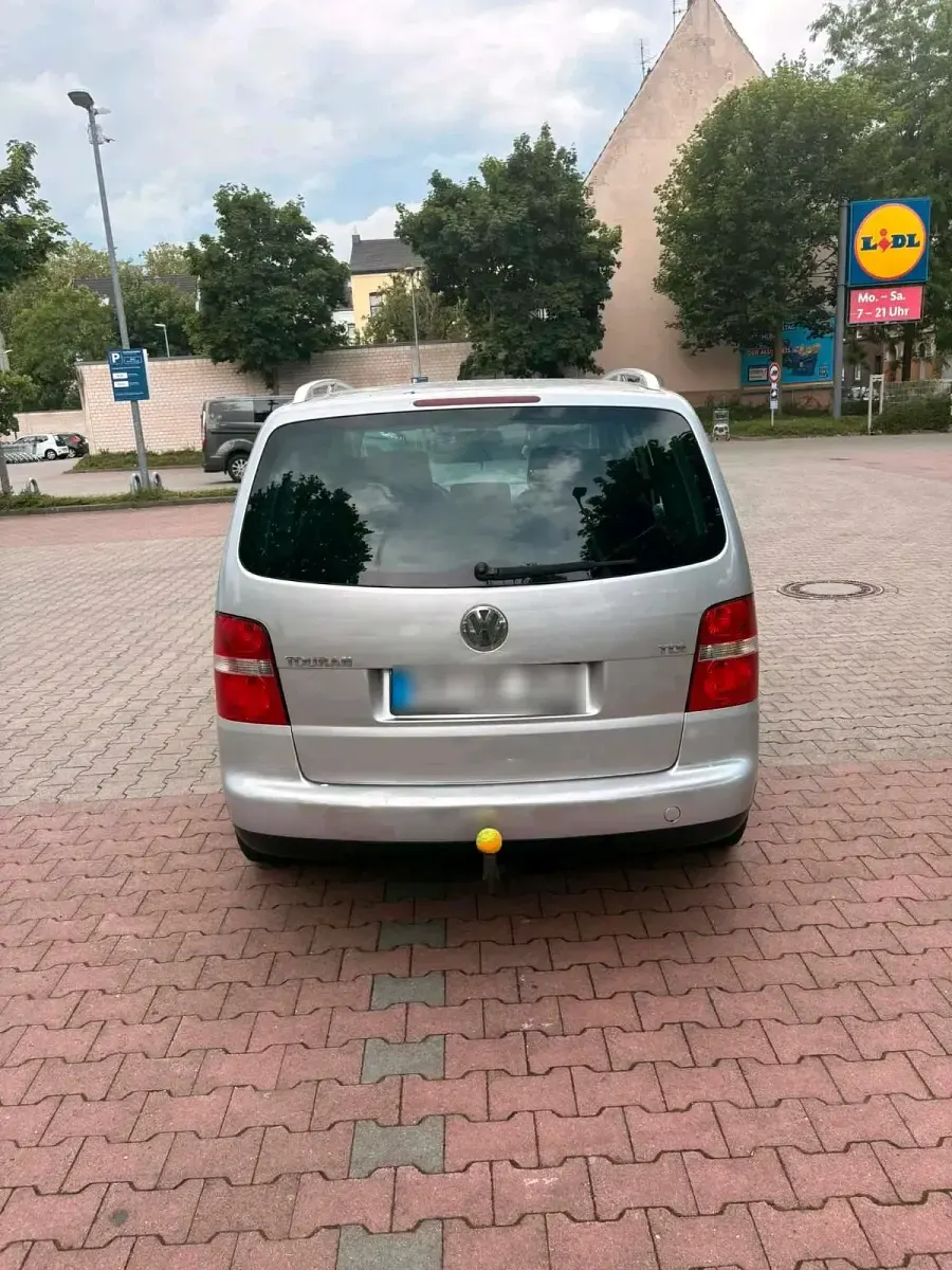 Gebraucht VW Touran 105 PS (77 kW) 2005 Silber Van / Kleinbus