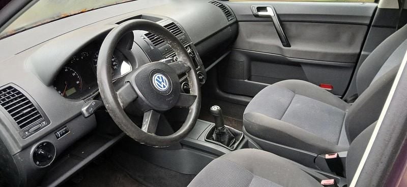 Second-hand VW Polo 75 CP (55 kW) 2002 Mov Hatchback