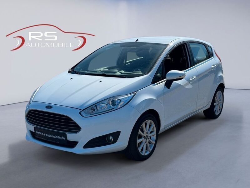 Weiß Gebraucht 2007 Ford Fiesta Titanium Kleinwagen | 9.990 € - Bild 1/4