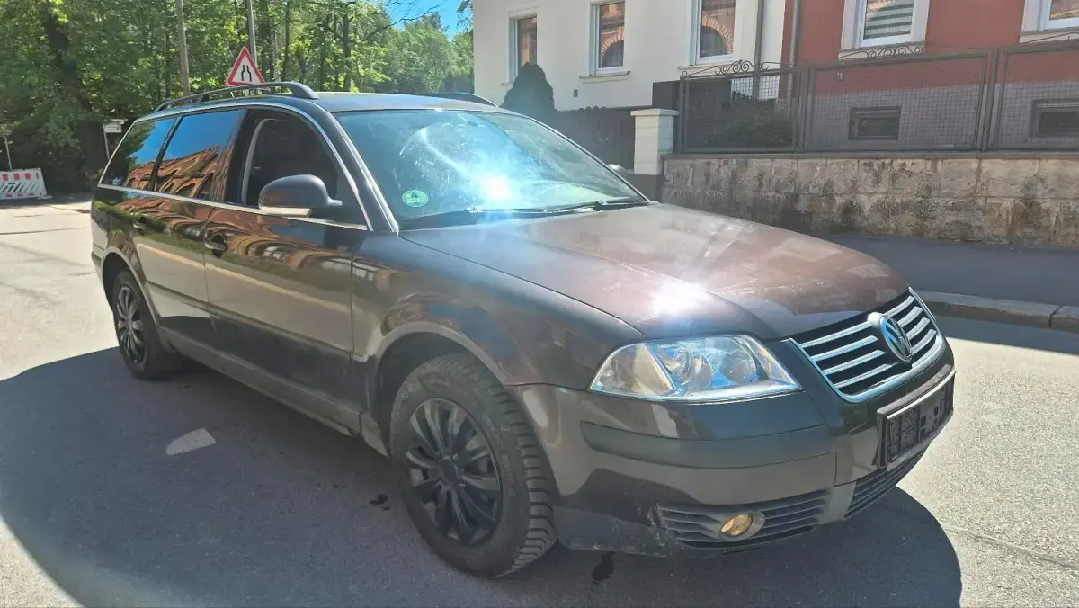 Używany VW Passat 150 KM (110 kW) 2005 Purpurowy Kombi