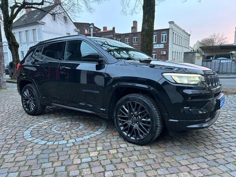 Gebraucht Jeep Compass 179 PS (131 kW) 2022 Schwarz SUV