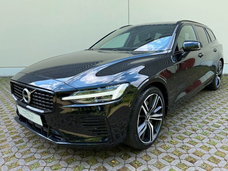 Schwarz Gebraucht 2020 Volvo V60 R-Design Kombi | 27.990 € (Etwas zu teuer) - Bild 1/4
