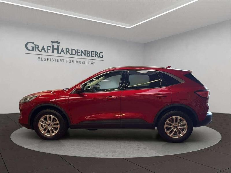 Gebraucht Ford Kuga Titanium 224 PS (164 kW) 2022 Rot SUV