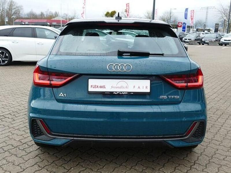 Second-hand Audi A1 Comfort 2021 Verde SUV