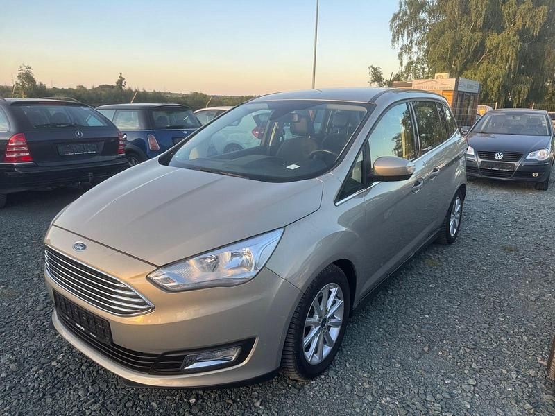 Silber Gebraucht 2017 Ford Grand C-Max Titanium Van / Kleinbus | 9.900 € (Superpreis) - Bild 1/1
