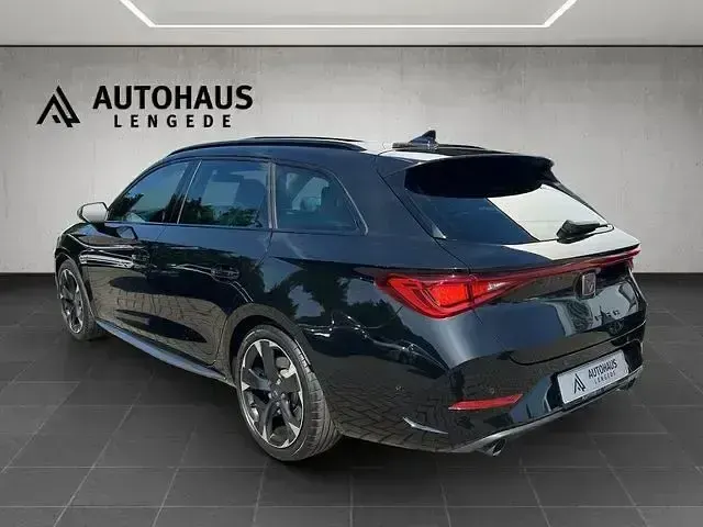 Gebraucht Cupra Leon 300 PS (220 kW) 2023 Schwarz Limousine