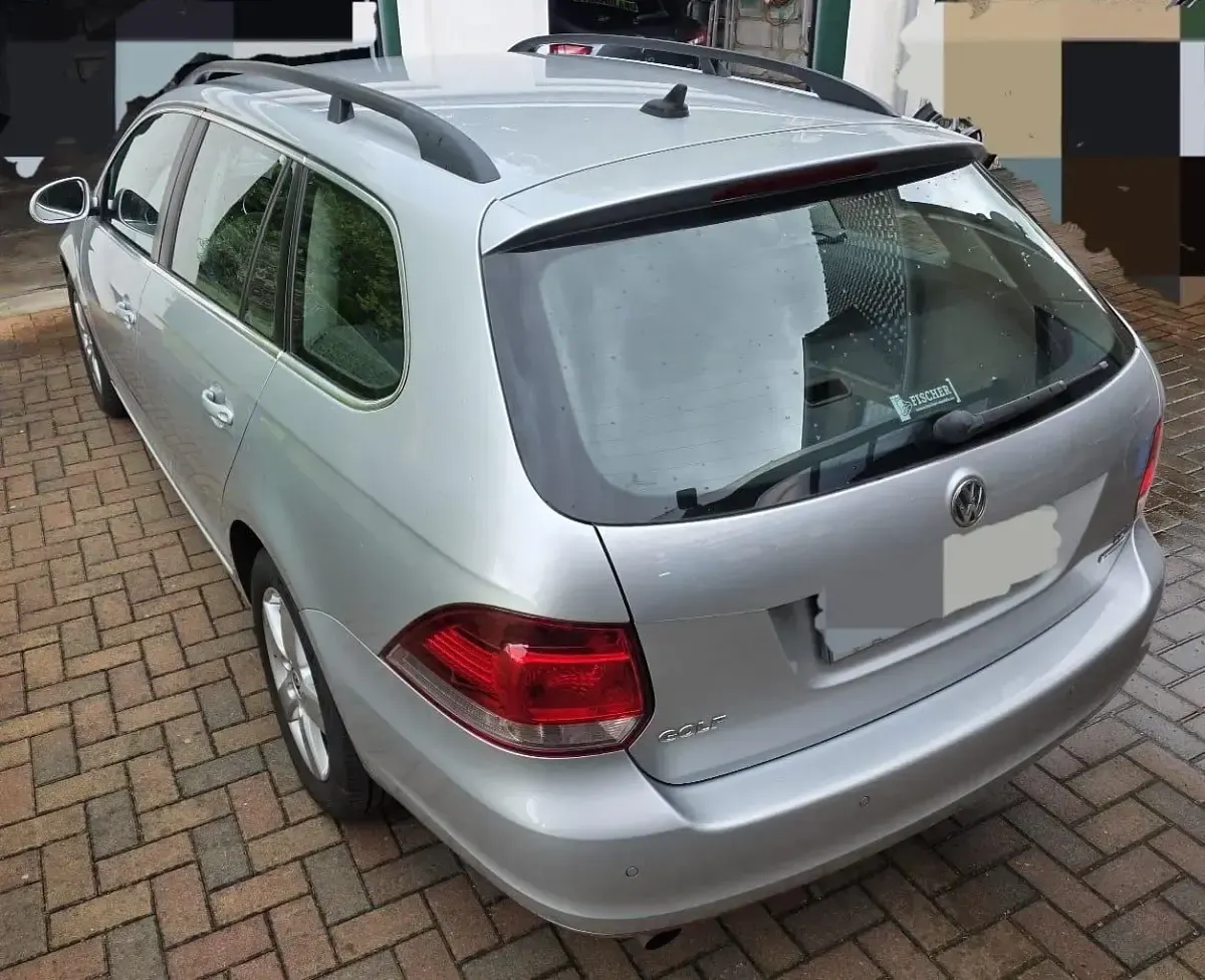 Usata VW Golf VI 105 CV (77 kW) 2011 Argento Utilitaria