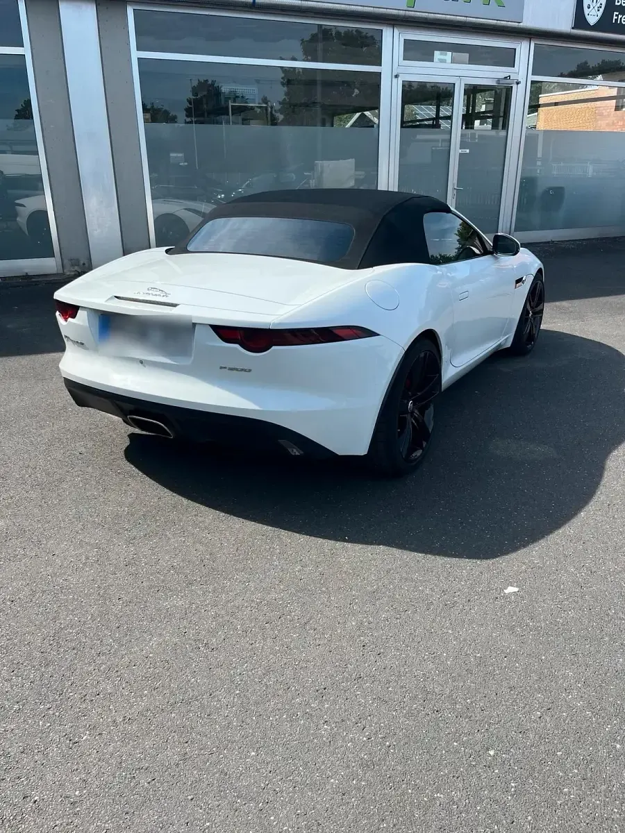 Gebraucht Jaguar F-Type 300 PS (220 kW) 2020 Weiß Cabrio