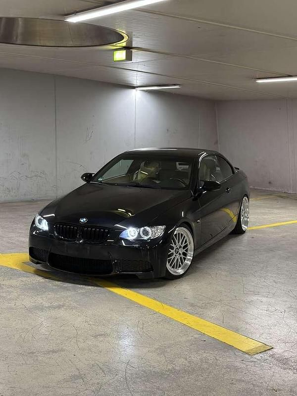 Schwarz Gebraucht 2007 BMW 335 Cabriolet M Performance Cabrio | 20.500 € (Etwas zu teuer) - Bild 1/4
