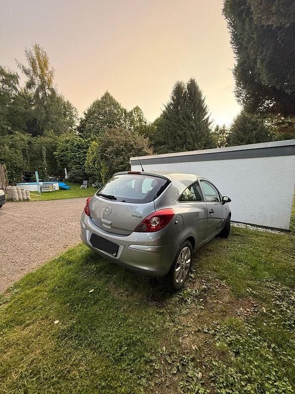 Gebraucht Opel Corsa Selection 60 PS (44 kW) 2010 Grau Limousine