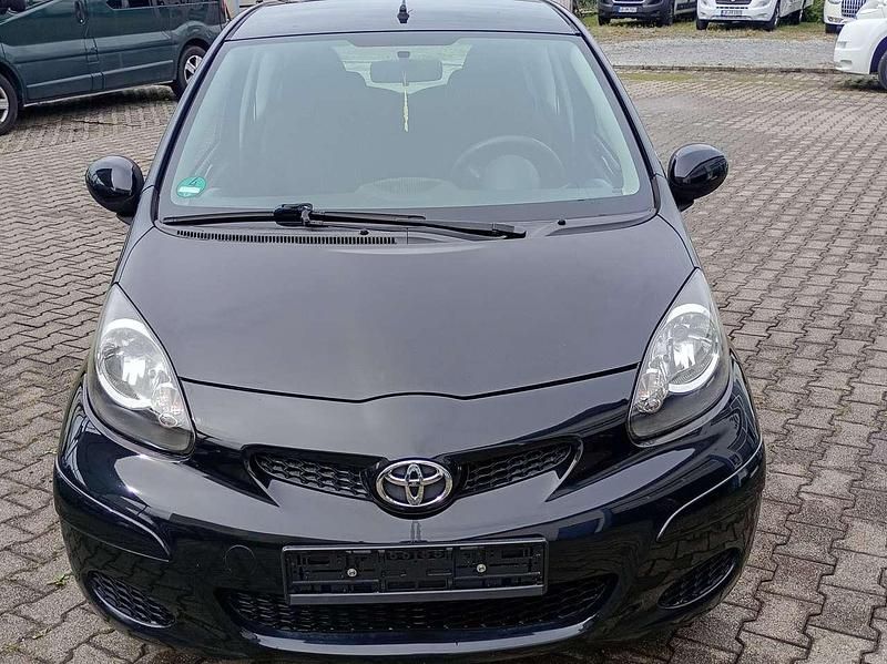 Schwarz Gebraucht 2010 Toyota Aygo Cool Kleinwagen | 3.250 € (Fairer Preis) - Bild 1/4