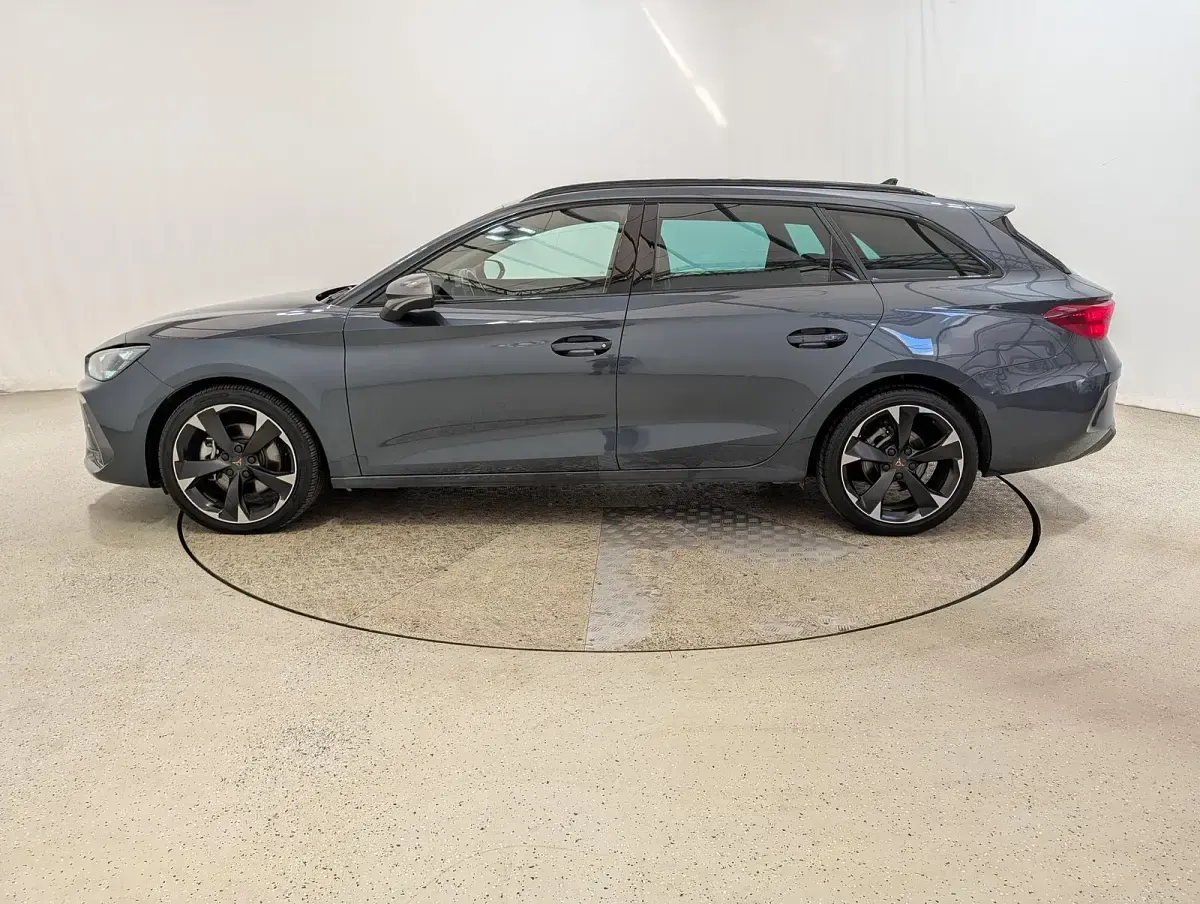 Gebraucht Cupra Leon 150 PS (110 kW) 2024 "magnetic tech" Limousine