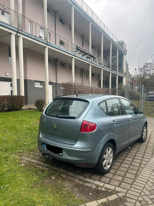 Gebraucht Seat Altea 102 PS (75 kW) 2007 Blau Kleinwagen