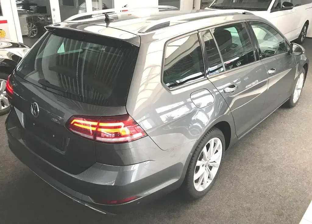 Gebraucht VW Golf VII Sound 150 PS (110 kW) 2017 Grau Kombi