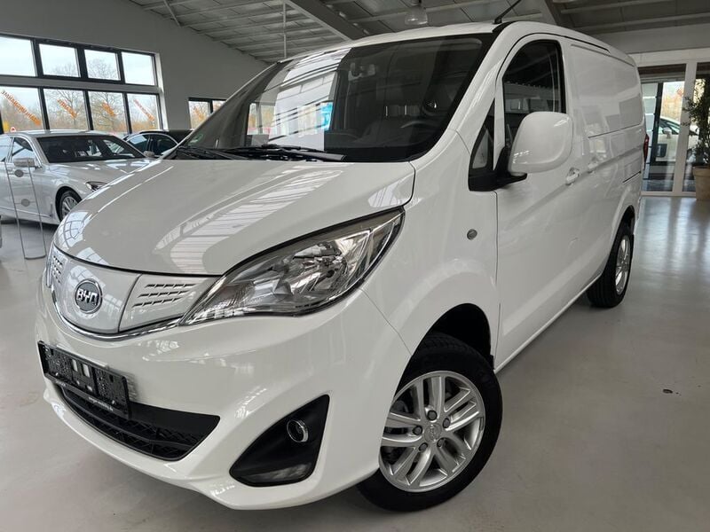 Weiß Gebraucht 2024 BYD ETP3 Van | 21.595 € - Bild 1/4