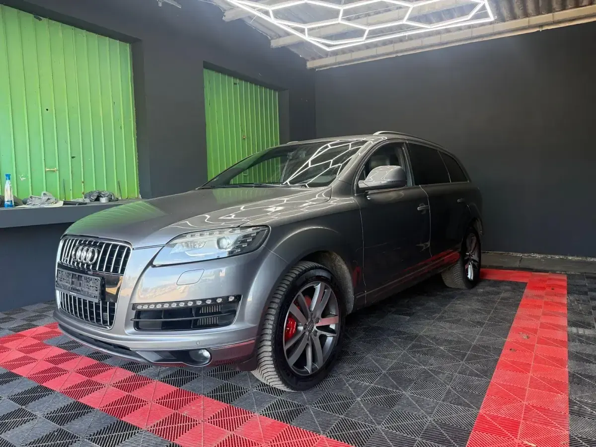Gebraucht Audi Q7 Ambiente 239 PS (175 kW) 2010 Grau SUV