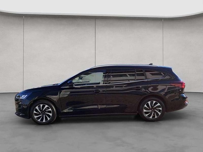 Gebraucht Ford Focus Titanium 125 PS (91 kW) 2024 Agate black metallic Kombi
