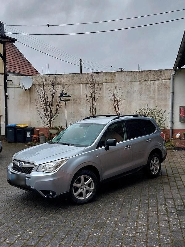 Gebraucht Subaru Forester 147 PS (108 kW) 2015 Silber SUV