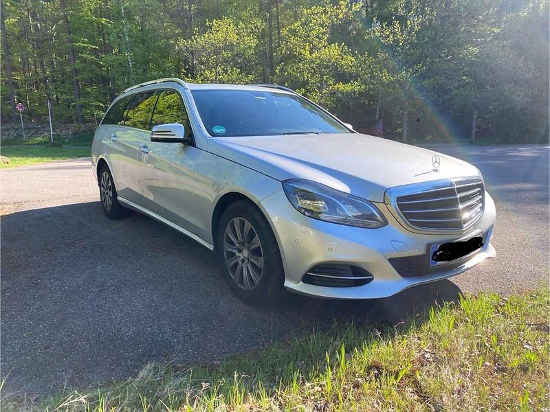 Gebraucht Mercedes E220 Edition 170 PS (125 kW) 2014 Silber Kombi