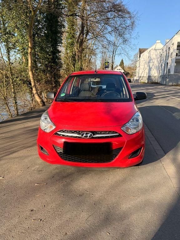 Gebraucht Hyundai i10 Edition 69 PS (50 kW) 2012 Kleinwagen