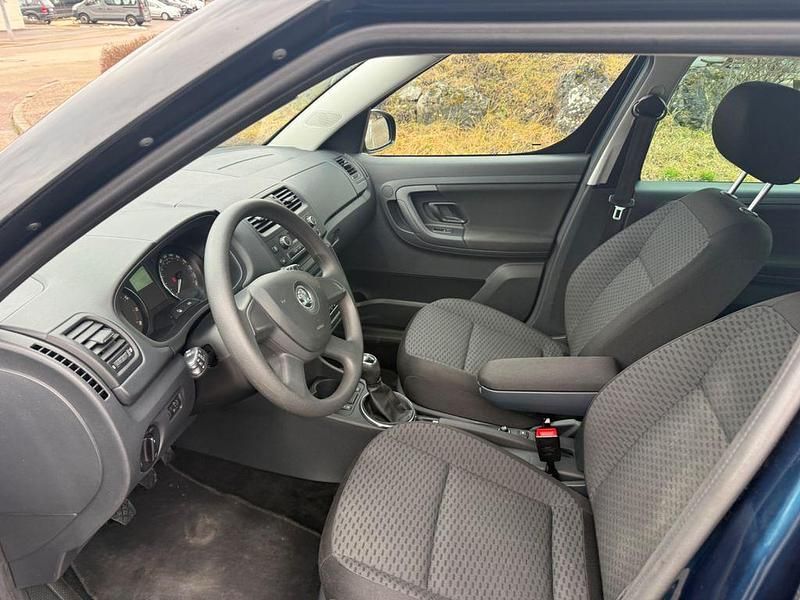 Gebraucht Skoda Roomster Plus Edition 86 PS (63 kW) 2013 Blau Van / Kleinbus