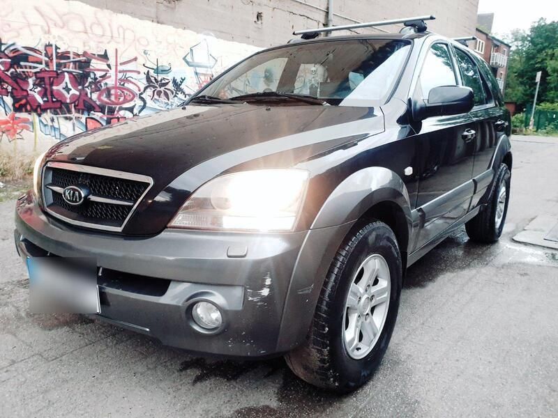 Schwarz Gebraucht 2005 Kia Sorento EX SUV | 1.850 € - Bild 1/4
