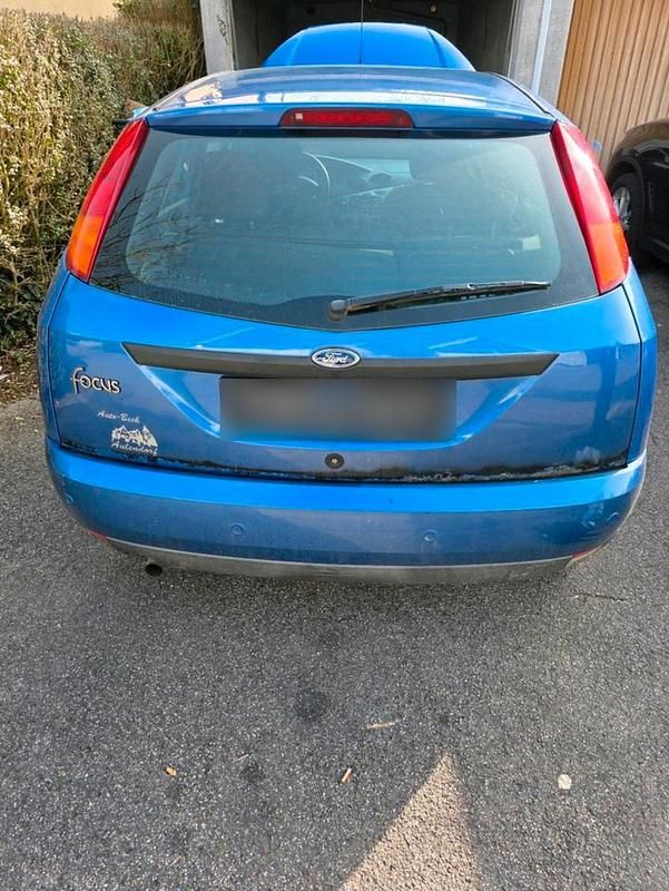 Gebraucht Ford Focus 115 PS (84 kW) 1999 Blau Limousine