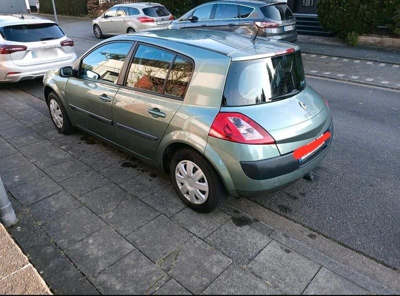 Gebraucht Renault Mégane II 98 PS (72 kW) 2003 Grün Kleinwagen
