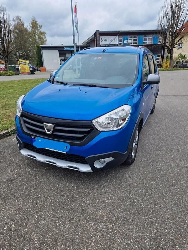 Gebraucht Dacia Lodgy Stepway 116 PS (85 kW) 2015 Blau Van / Kleinbus
