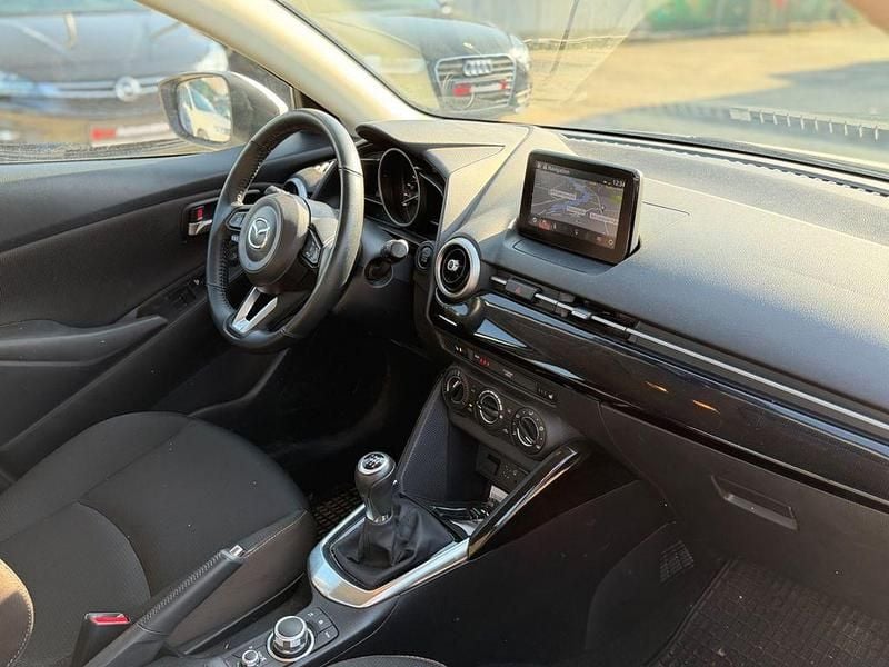 Gebraucht Mazda 2 Ad'Vantage 90 PS (66 kW) 2021 Weiß Limousine