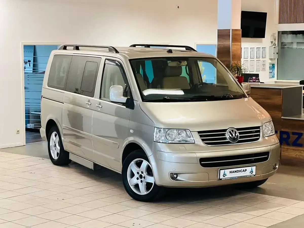 Gebraucht VW Multivan Highline 156 PS (114 kW) 2006 Gold Van / Kleinbus