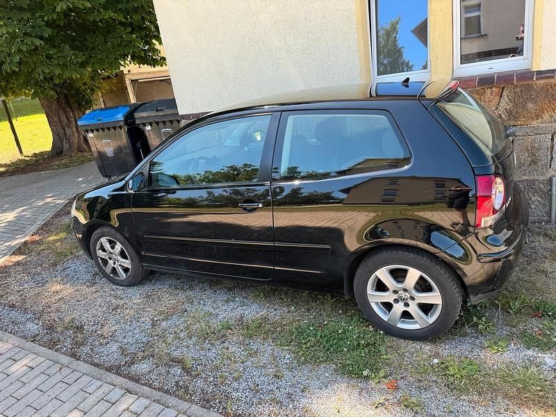 Schwarz Gebraucht 2006 VW Polo Kleinwagen | 2.500 € (Fairer Preis) - Bild 1/4