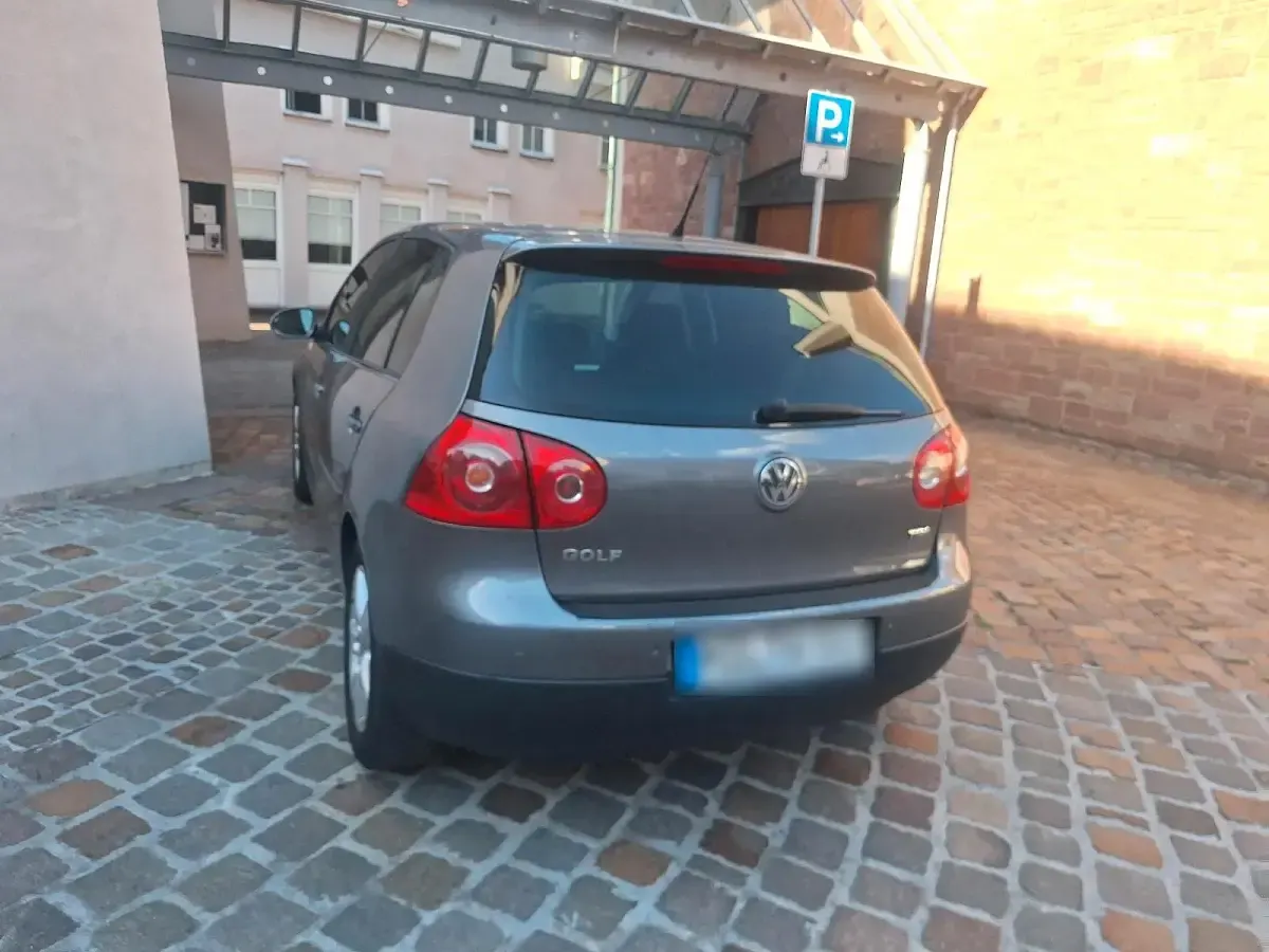 Gebraucht VW Golf VI 105 PS (77 kW) 2008 Andere farben Kleinwagen