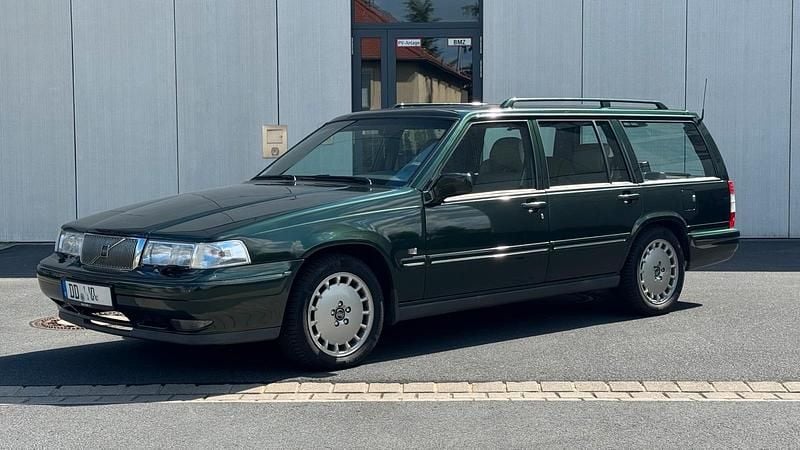 Grün Gebraucht 1995 Volvo 960 Kombi | 9.700 € - Bild 1/4