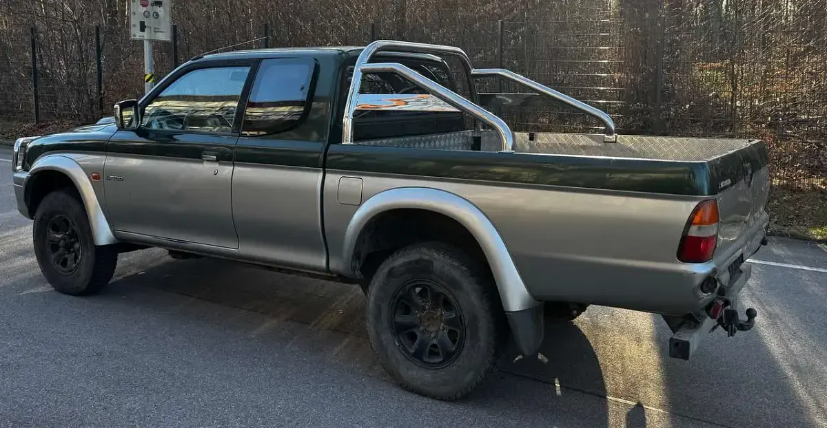Gebraucht Mitsubishi L200 99 PS (72 kW) 2000 Grün Pickup