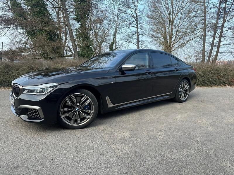 Gebraucht 2017 BMW M760 M Sport Limousine | 52.499 € - Bild 1/4
