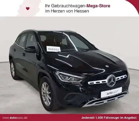 Gebraucht Mercedes GLA200 150 PS (110 kW) 2023 SUV
