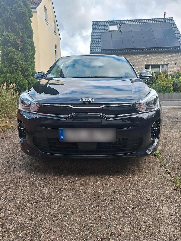 Gebraucht 2017 Kia Rio Kleinwagen | 12.999 € (Fairer Preis) - Bild 1/4