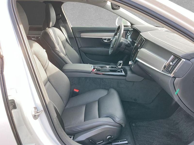 Gebraucht Volvo V90 Plus 349 PS (256 kW) 2025 Crystal weiß perleffekt Kombi
