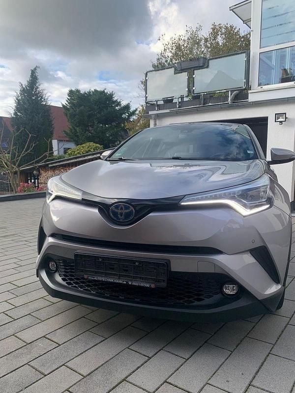 Grau Gebraucht 2019 Toyota C-HR Club SUV | 16.500 € (Fairer Preis) - Bild 1/4