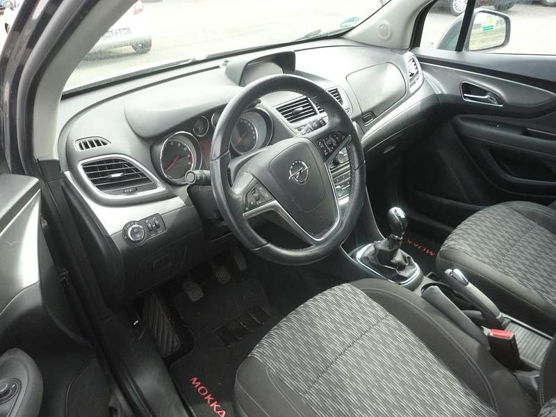 Gebraucht Opel Mokka Edition 140 PS (102 kW) 2015 Plat.anthr./rogrey/0j:silbergr SUV