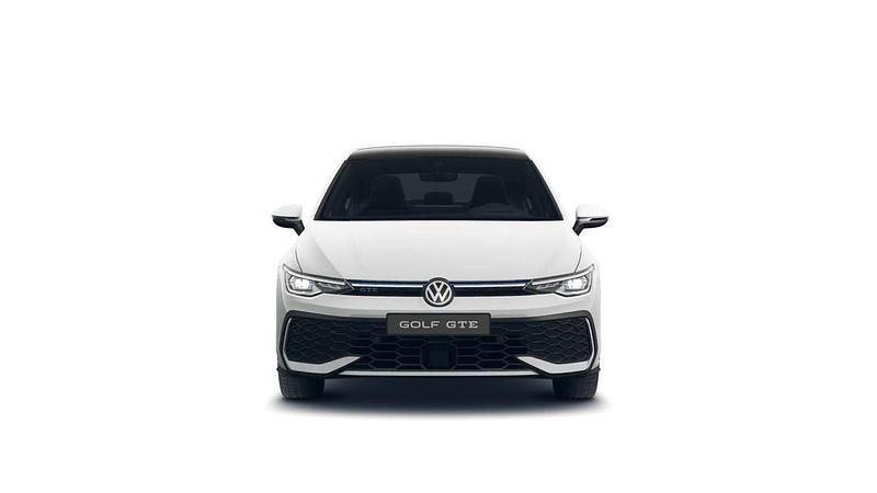 Gebraucht VW Golf VIII GTE 272 PS (200 kW) 2025 Pure white schwarz (metallic) Limousine